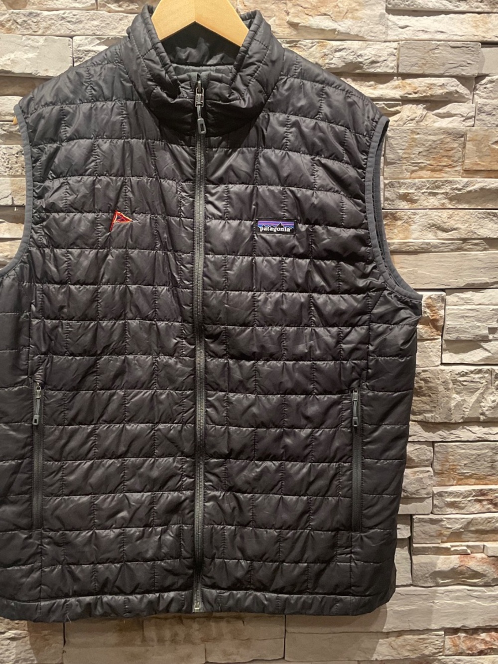 Patagonia Men’s Nano Quilted Puffer Vest, Color Dark Olive Green, Size L - Picture 3 of 7